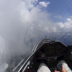 Flugwegposition um 11:29:12: Aufgenommen in der Nähe von Gemeinde Finkenstein am Faaker See, Österreich in 1841 Meter